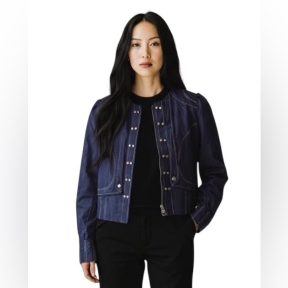McGinn Woman’s Navy Zip Front Lightweight Jacket with Metal Details size 36/M